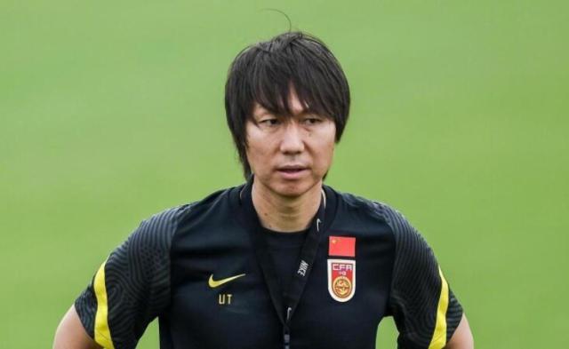 开云app官网下载教程-严益唯：中国足球的决策悖论